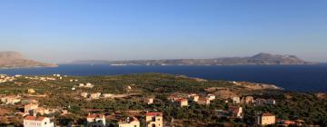 Alloggi vicino alla spiaggia a Samonás