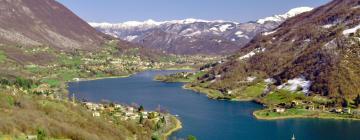 Hotels with Parking in Spinone Al Lago