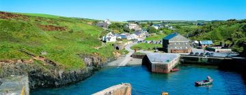 Hotels with Parking in Porthgain