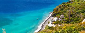 Alloggi vicino alla spiaggia ad Acquacalda