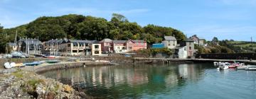 Hotels with Parking in Glandore