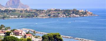 Hotels with Parking in Casteldaccia