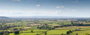 Hotels with Parking in Huntspill