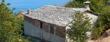 Holiday Rentals in Mouresi