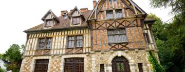 Hotels with Parking in Brionne