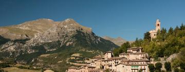 Hotels with Parking in Montefortino