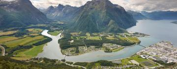 Vakantiewoningen aan het strand in Veblungsnes