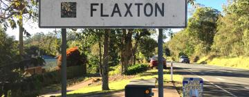 Hotéis com estacionamento em Flaxton