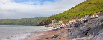 Hotels with Parking in Beesands