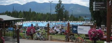 Hoteluri care acceptă animale de companie în Fairmont Hot Springs