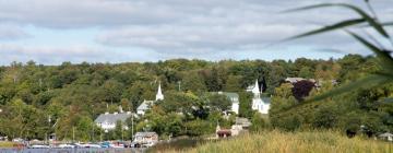 Hotels with Pools in Sister Bay