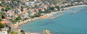 Holiday Rentals in Pioppi