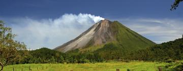 Arenal'daki otoparklar