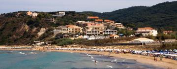 Hotels with Parking in Agios Stefanos