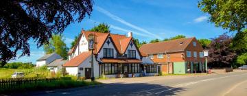 Hoteles con estacionamiento en Lyneham