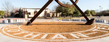 Hotels with Pools in Midlothian