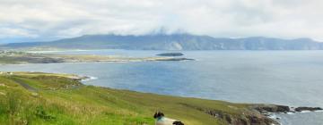 Hotels with Parking in Achill Sound