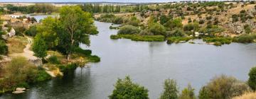 Hotels with Pools in Valverdón