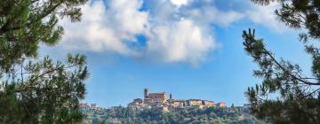 Holiday Rentals in Massignano