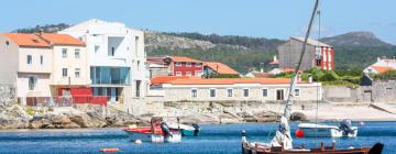 Hotels with Parking in Corrubedo