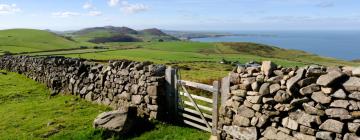 Hotels with Parking in Nefyn