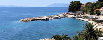 Hotels with Parking in Porat
