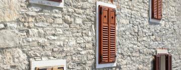 Hotels with Parking in Novigrad Dalmatia