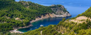 Cottages in Cala Tuent