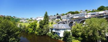 Hotels amb aparcament a Condat-sur-Ganaveix