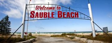 Hotels with Parking in Sauble Beach