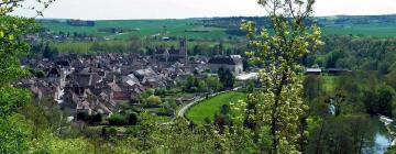 Hotels in Noyers-sur-Serein