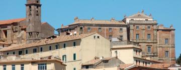 Hotels with Parking in Genzano di Roma