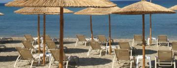 Hotels with Parking in Skala Rachoniou