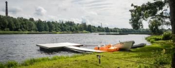 Parkolóval rendelkező hotelek Pulli városában