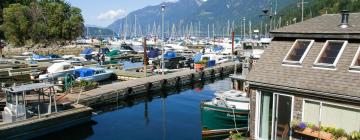 Tradicionalne kućice u gradu 'West Vancouver'