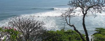 Hotéis na praia em La Herradura