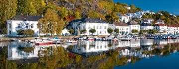 Hotels with Parking in Risør