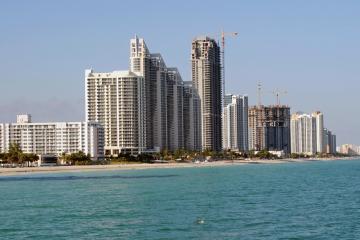 Sunny Isles Beach: Car rentals in 5 pickup locations