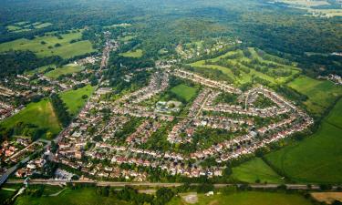 Hoteles con parking en Theydon Bois