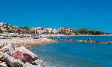 Hoteles con estacionamiento en Caronia Marina