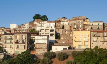 Vacation Rentals in Crucoli