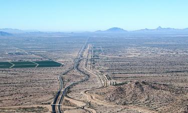 Hotels with Parking in Buckeye