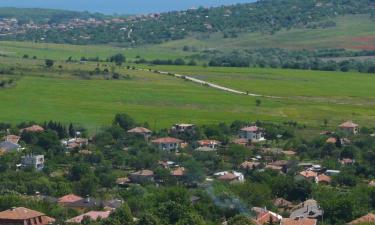 Hotel con parcheggio a Osenovo