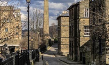 Hotels with Parking in Saltaire