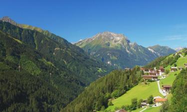 Parkolóval rendelkező hotelek Brandbergben