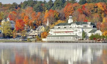 Hotels with Parking in Meredith