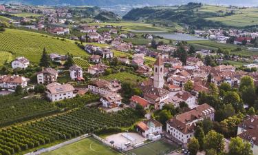 Hotels with Parking in Appiano Sulla Strada Del Vino