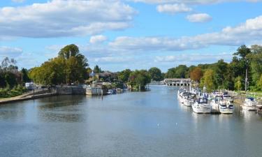 Vacation Rentals in East Molesey