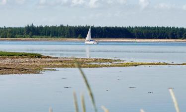 Hotell med parkering i Togeholt