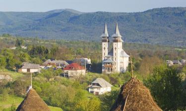 Hotels with Parking in Breb